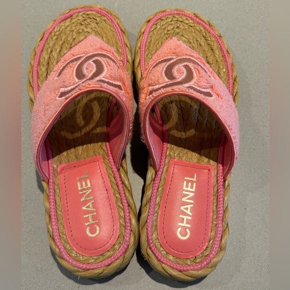 WB Chanel pink terry cloth and raffia sandals size 38 - Picture 9 of 16